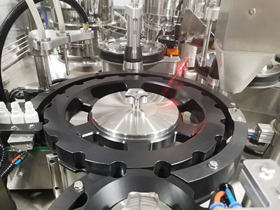 Aseptic Filling and Closing Machine (for Eye-drop), YHG-100 Series